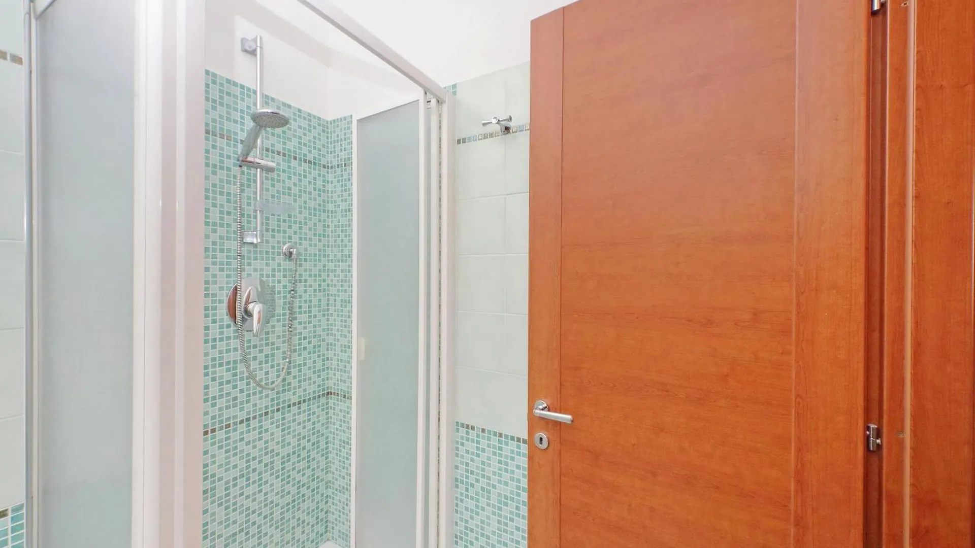 Ych-Modern Flat With Terrace Near Eataly Apartment Rome 0*,